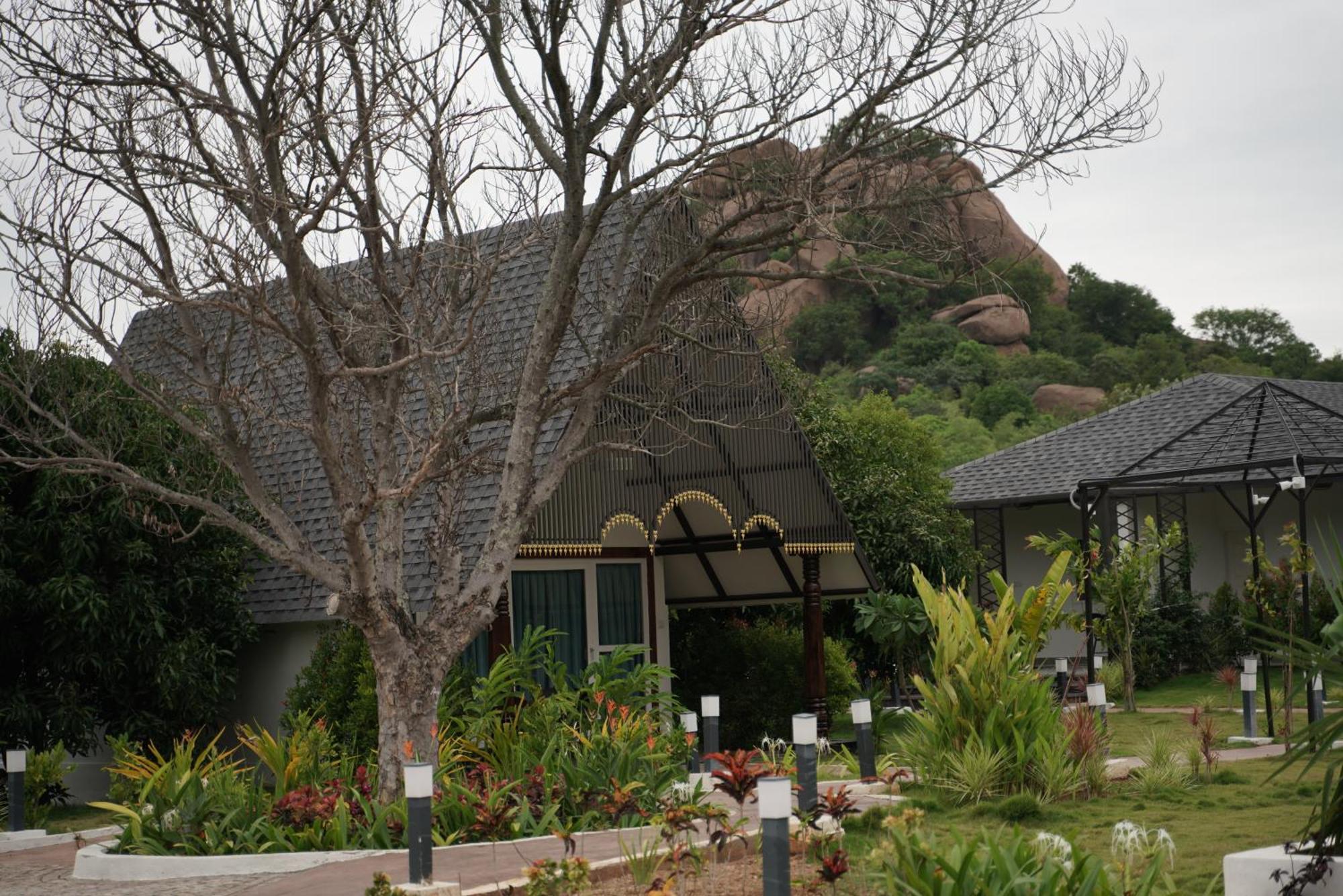 Q Mango Resort Rāmanagaram Esterno foto